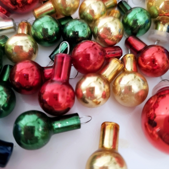 Vintage Miniature mercury glass Christmas balls Mixture Red Green Blue Gold - Picture 5 of 7
